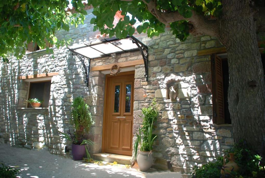 "The Stone" Apartman Agios Vlasios  Kültér fotó